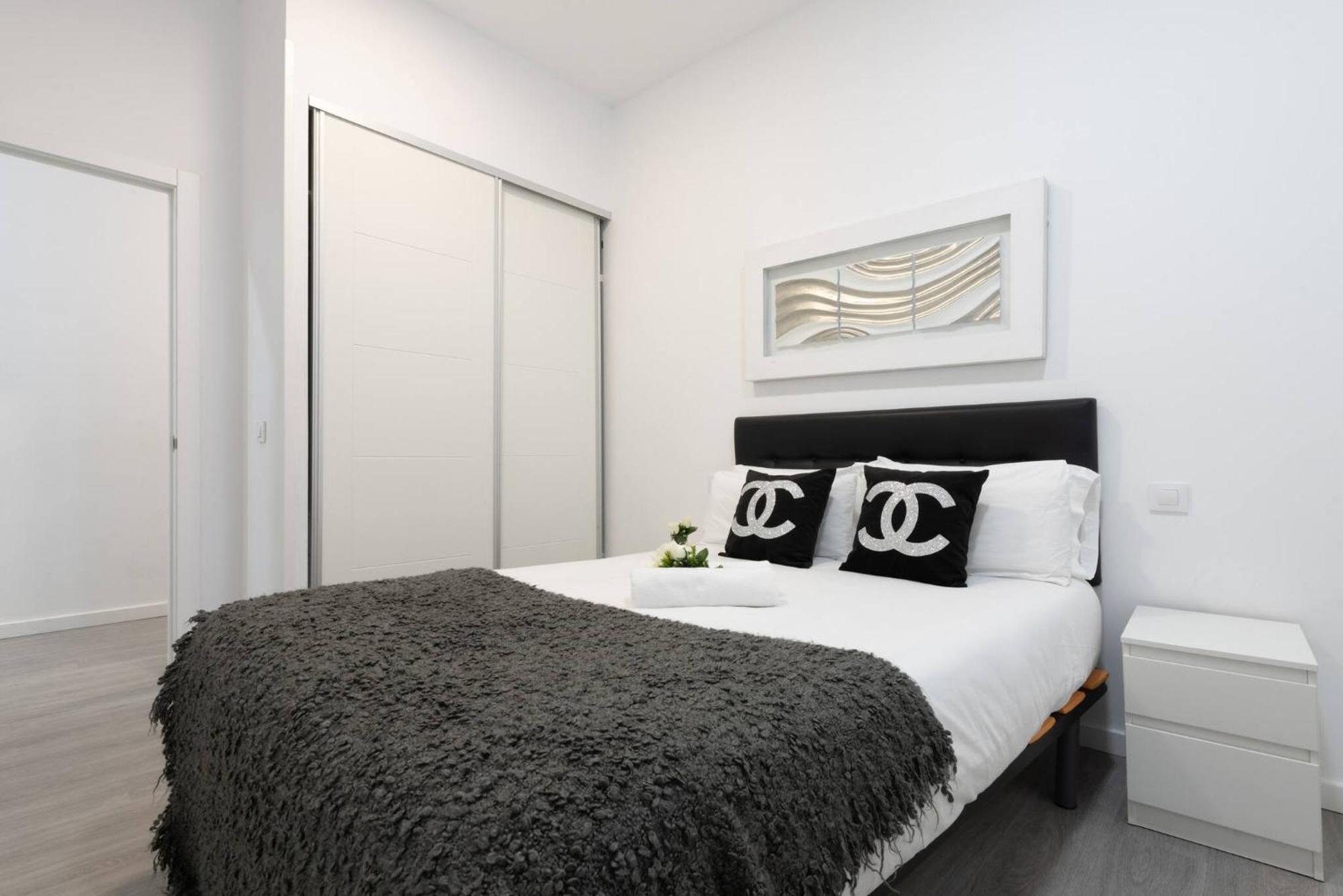 Apartamentos Day Madrid Sol Centro Gran Via Εξωτερικό φωτογραφία