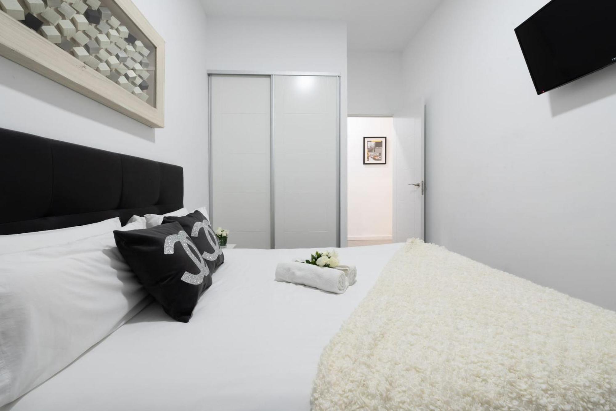 Apartamentos Day Madrid Sol Centro Gran Via Εξωτερικό φωτογραφία