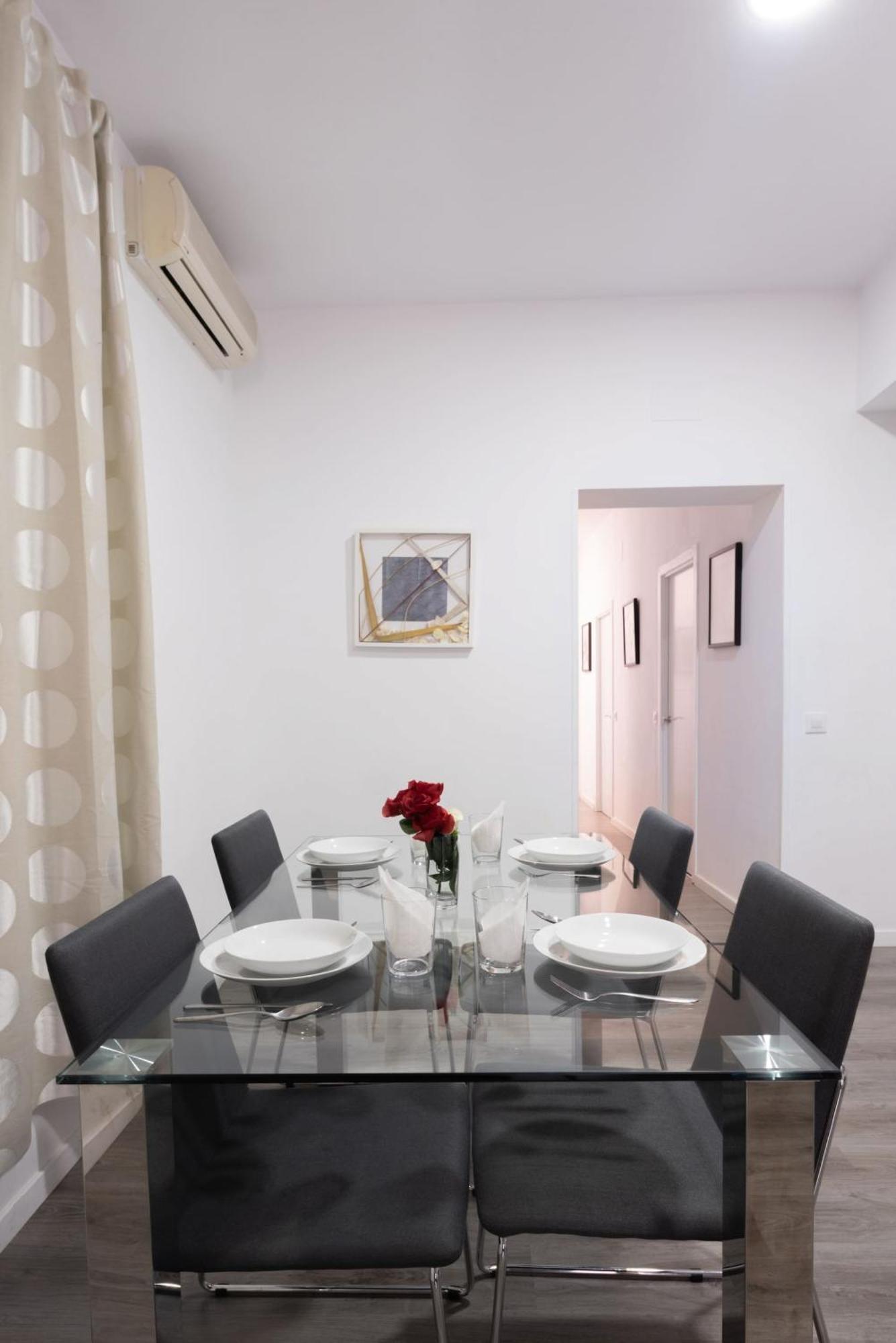 Apartamentos Day Madrid Sol Centro Gran Via Εξωτερικό φωτογραφία